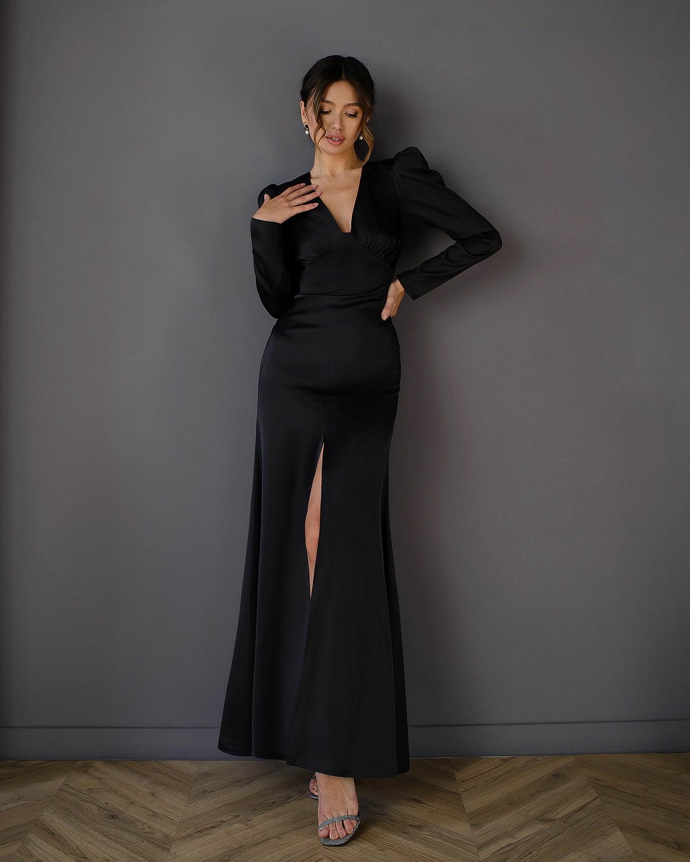 Black V-NECK PUFF SLEEVE MAXI DRESS (ARTICLE 512)