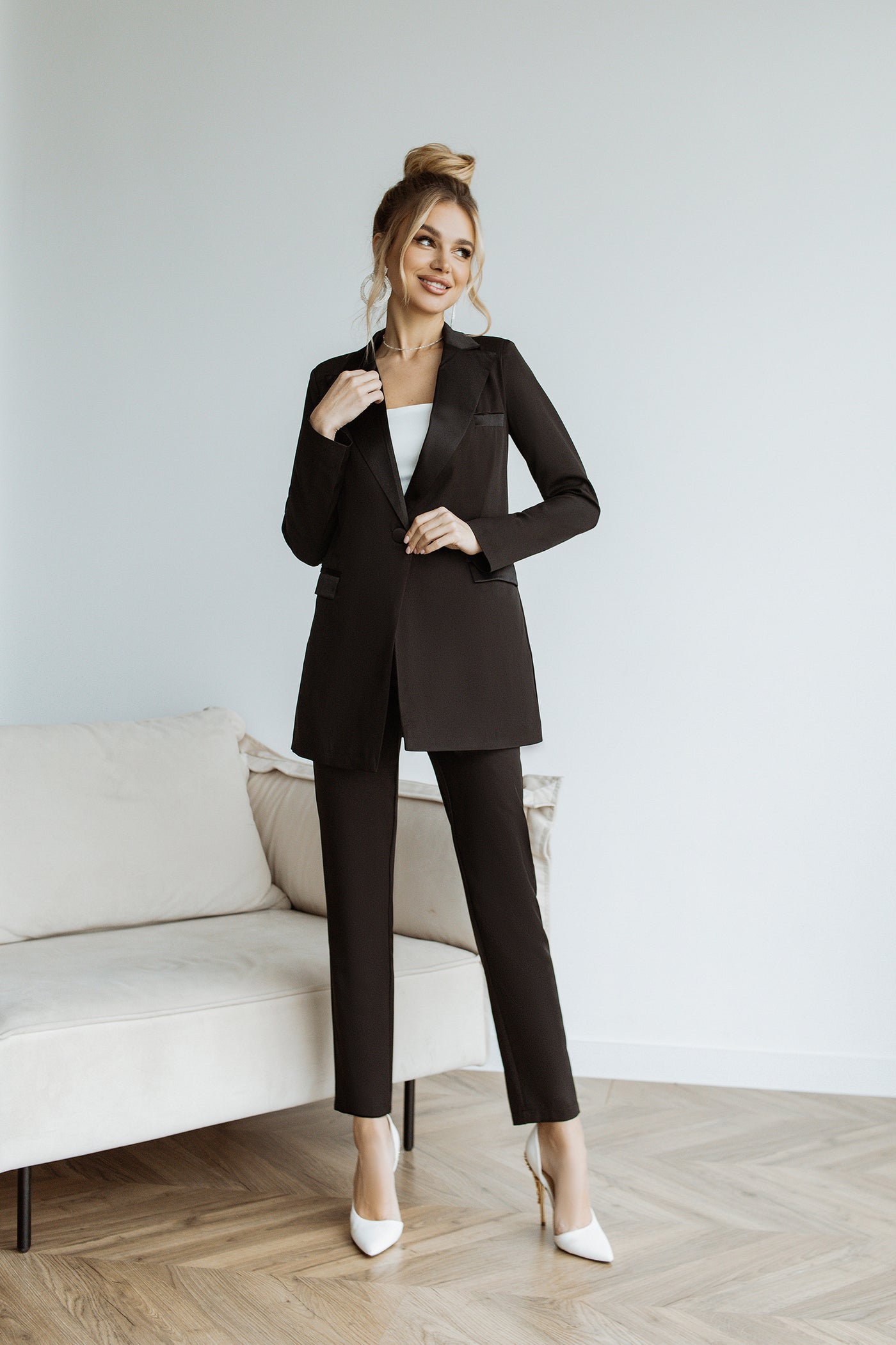 Black Slim-Fit Suit 2-Piece (article C349)