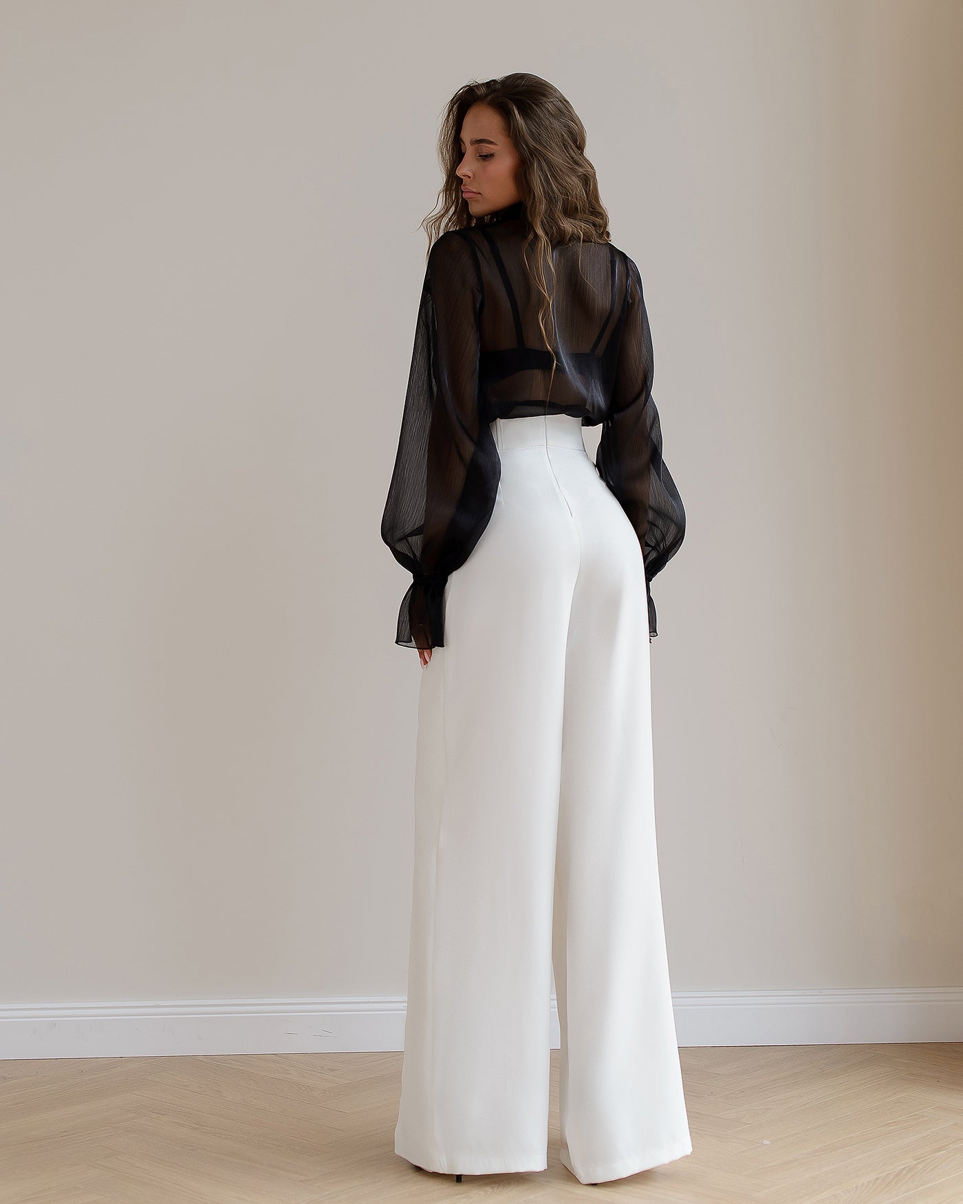 WHITE WRAP HIGH WAISTED REGULAR FIT PANTS (article 530)