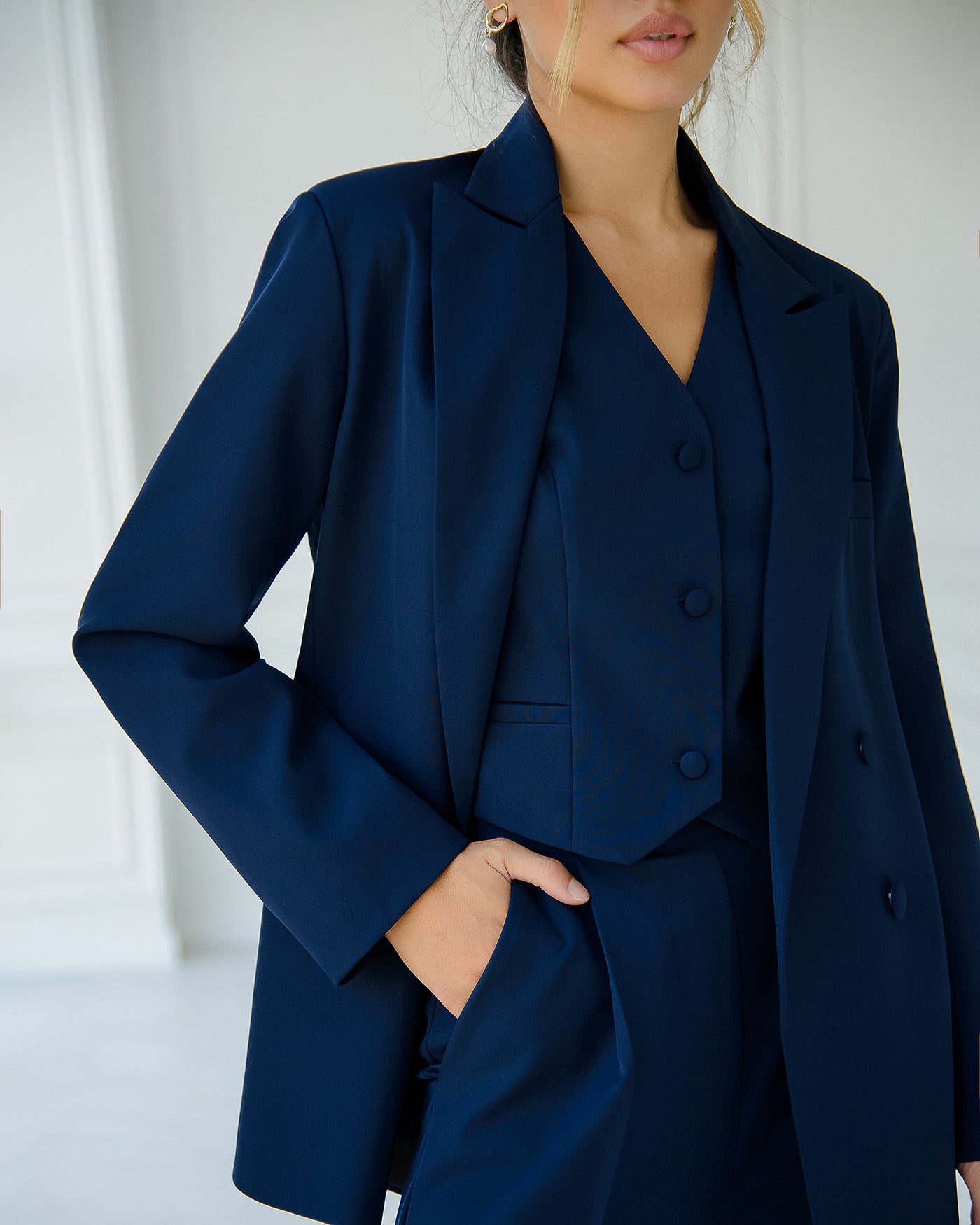 Dark blue Double-Breasted 3-Piece Suit (article 424)