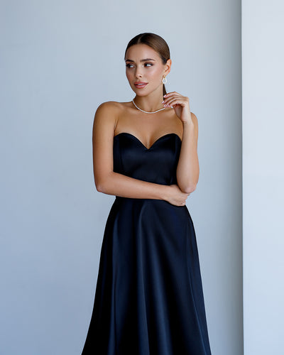 Black Satin Corseted Strapless Dress (article 047)