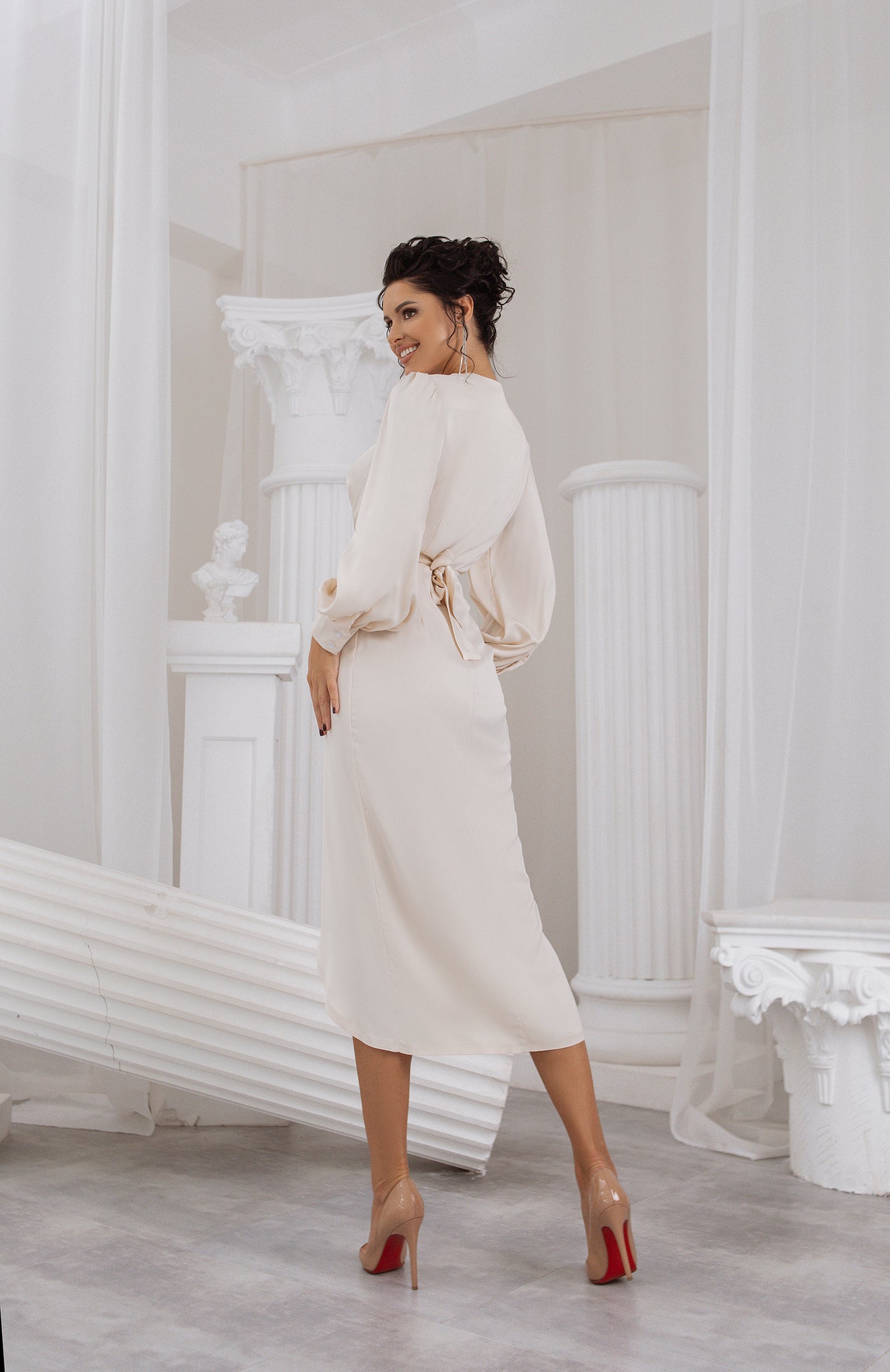 Creamy Beige Long Sleeve Midi Dress (article C293/1)