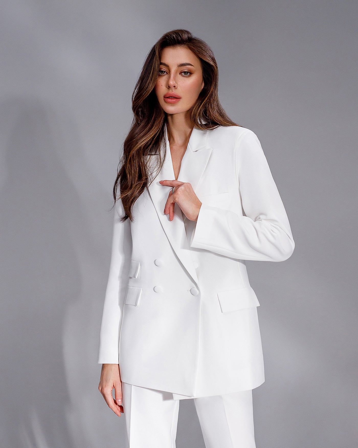 White DOUBLE-BREASTED SUIT 2-PIECE (ARTICLE 404)