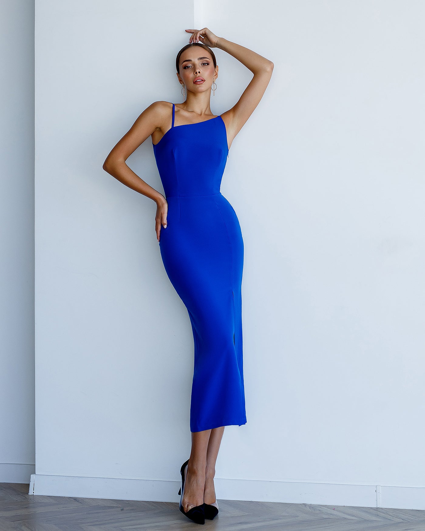Blue asymmetric strappy midi dress (article 376)