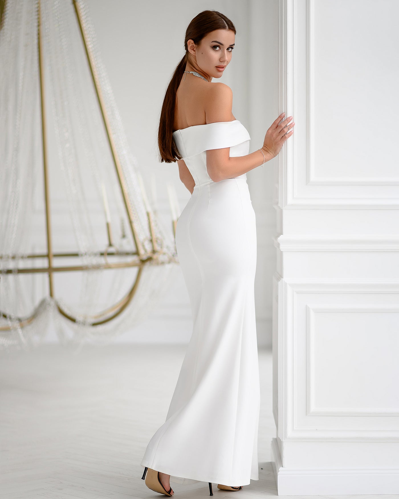 White OFF-THE-SHOULDER MAXI DRESS (ARTICLE 321)