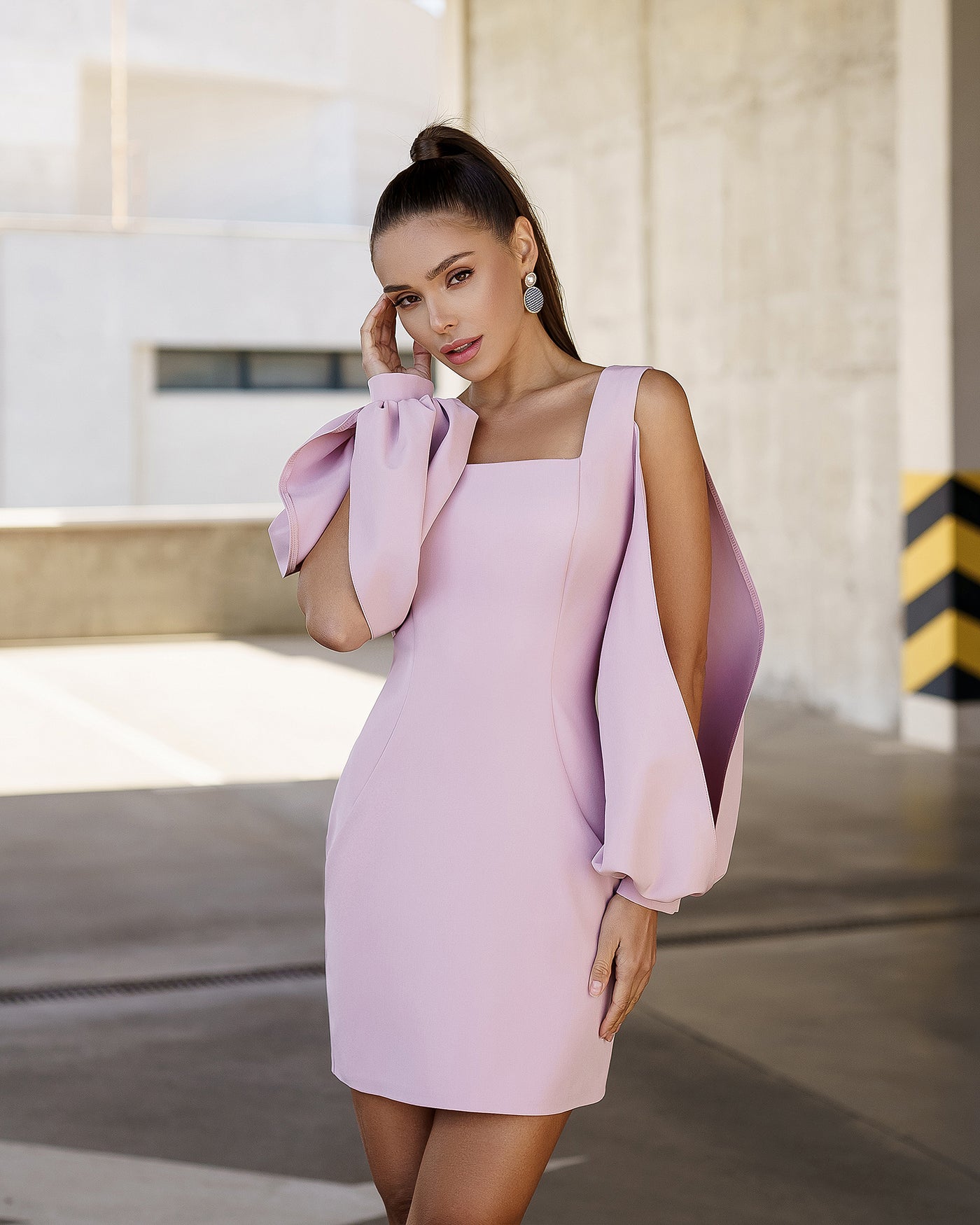 Dusty Pink SQUARE NECK СUT-OUT SLEEVE MINI DRESS (ARTICLE 357)