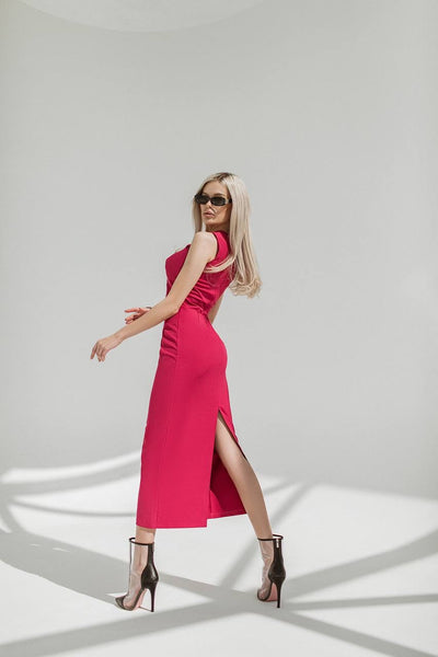 Crimson Sleeveless Midi Dress (article C330)